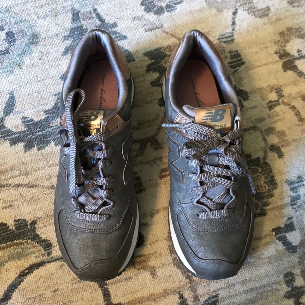 New Balance Sneakers